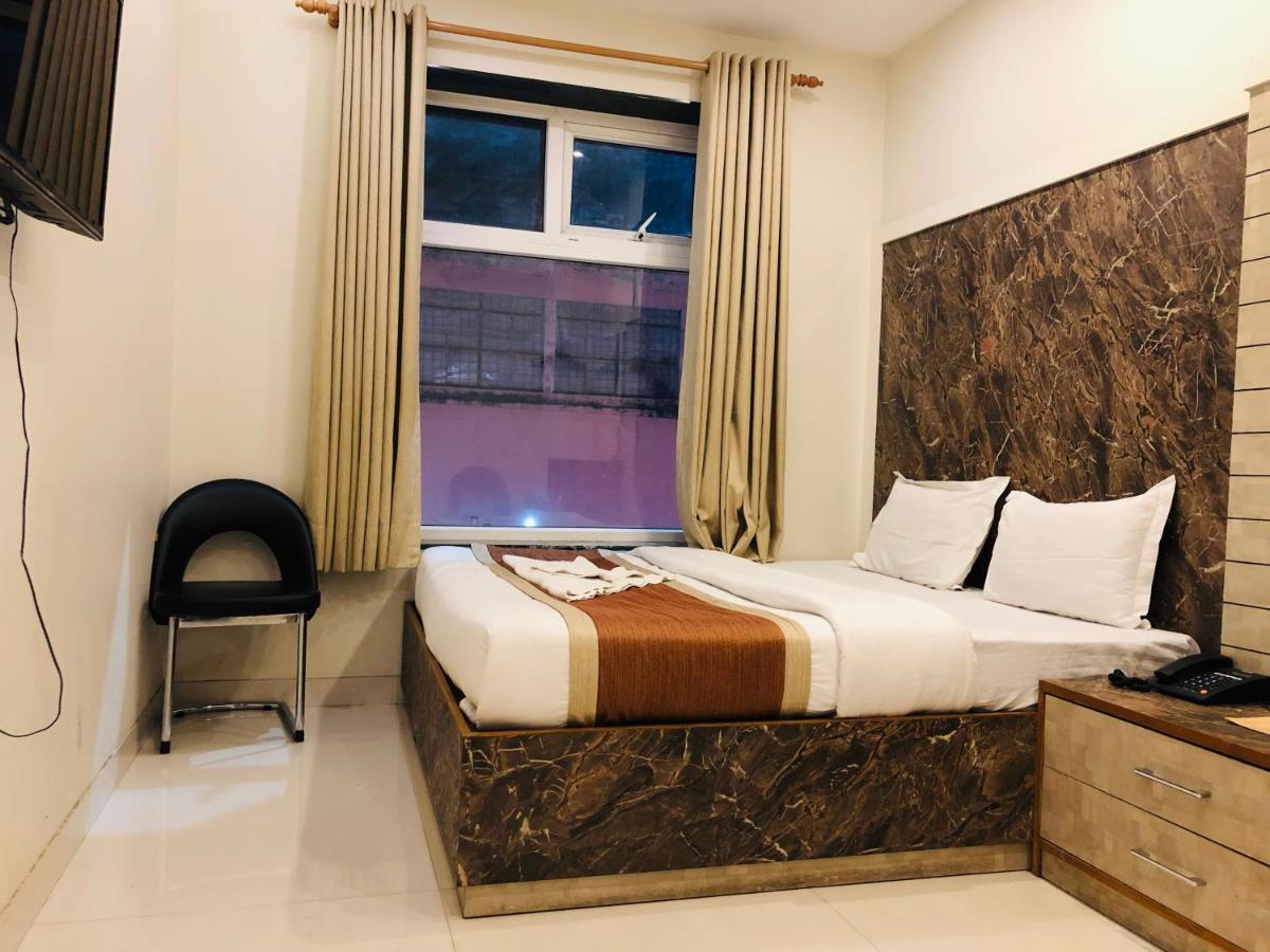 Motimahal Inn Haldwāni Екстериор снимка