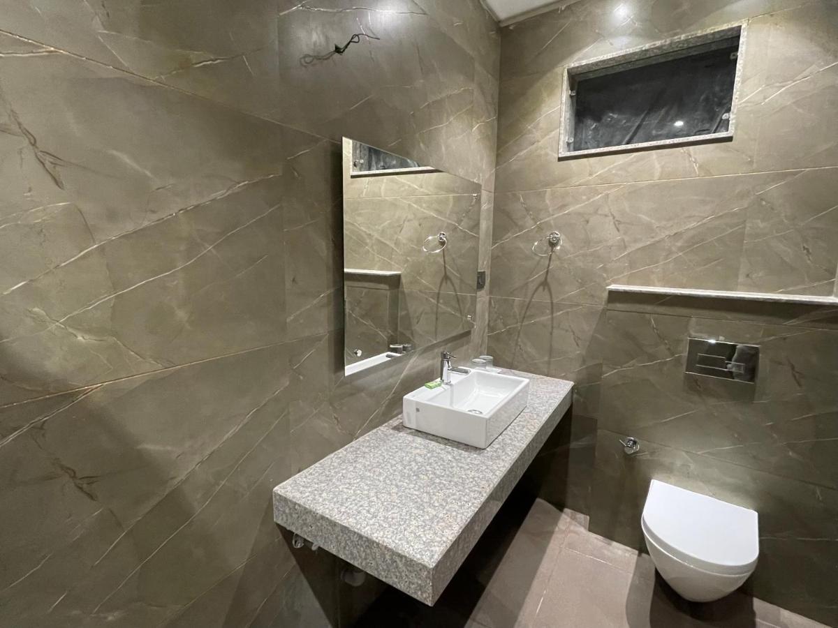 Motimahal Inn Haldwāni Екстериор снимка